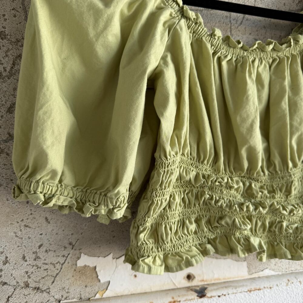Levi’s Green Puff Sleeve Crop Top Smocked Peasant Prairie Style Blouse Size L - Picture 3 of 7